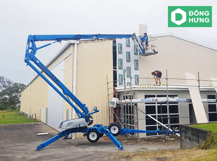ban-vaf-cho-thue-xe-nang-nguoi-boom-lift-2 Ưu nhược điểm và ứng dụng xe nâng người Boom Lift