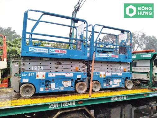 ban-xe-nang-nguoi-cu-1 Hướng dẫn chọn xe nâng người cắt kéo