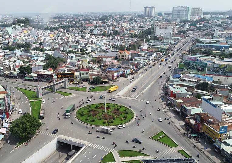 Cho thuê xe nâng người tại Biên Hòa – Đồng Nai