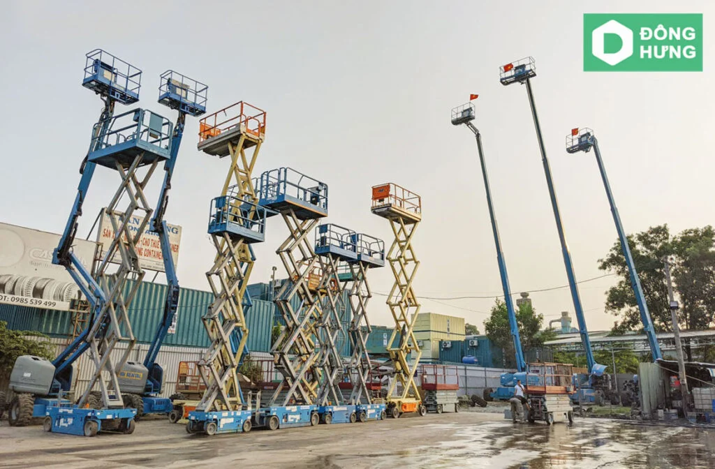 kho-xe-nang-nguoi-tai-binh-duong-1024x672-1 Giá bán xe nâng người cắt kéo mới và cũ