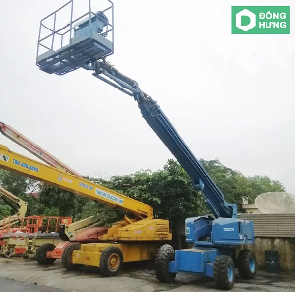 xe-nang-nguoi-cu Xe nâng người cũ